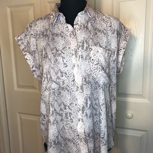 LOFT Ladies top